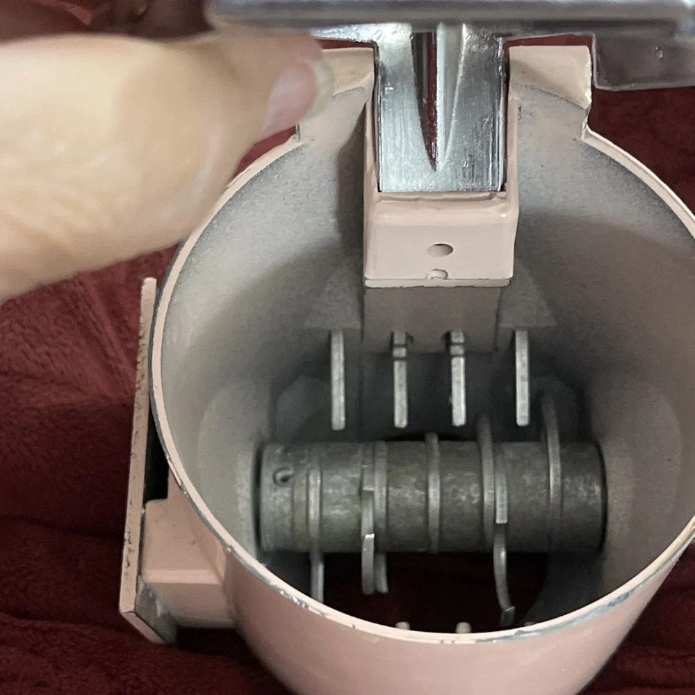 VTG 1950s Dazey Hand-Crank Ice Crusher Bar wear Atomic Rocket‎ Fins USA Made SEE